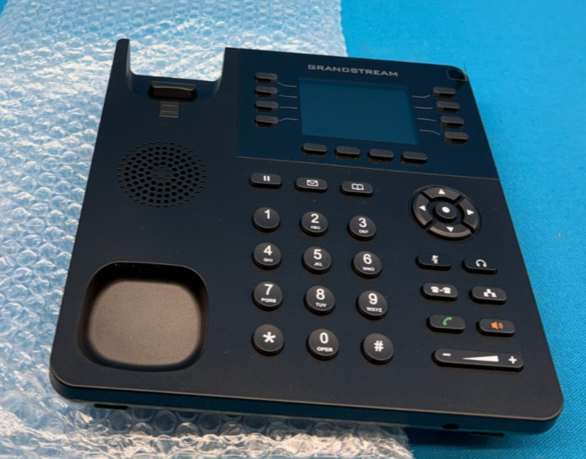 Grandstream GXP2135 Multi-Line High Performance IP LCD Display Phone Base