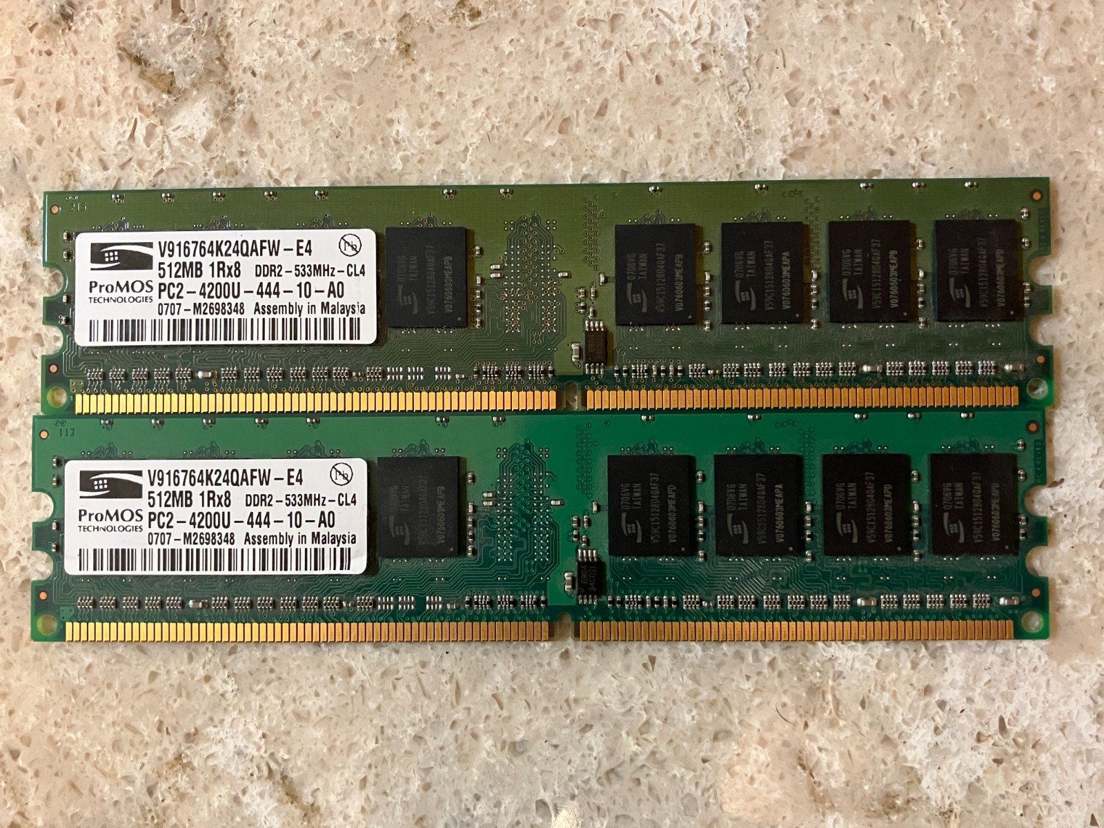 Gently Used ProMos 1GB PC2-4200U-444-10-A0 Desktop Ram Kit