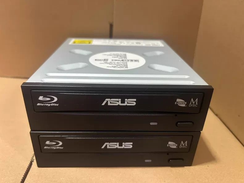 ASUS BW‑16D1HT Ultra‑Fast 16X Blu‑ray Burner, M‑DISC Support Archival Optical Dr