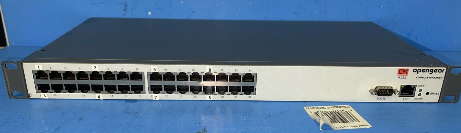 OPENGEAR CM 4132 CM4132-SAC 32 PORT Serial Port Terminal CONSOLE SERVER