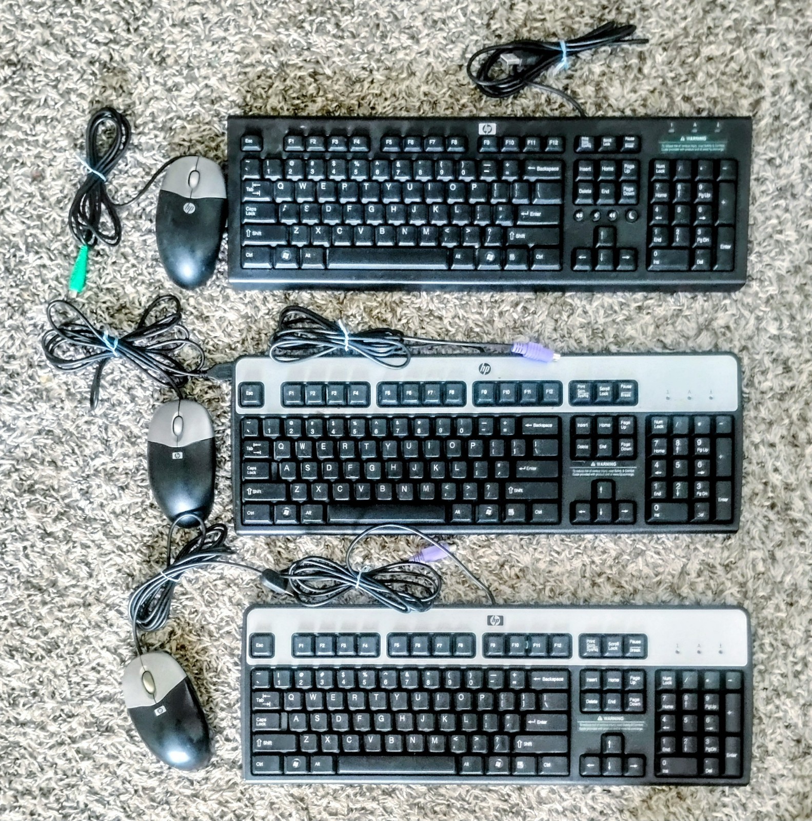 Lot of  3 Hewlett Packard HP KB-0316  & 539130 Black/Silver PS/2 & Wired Mouse 