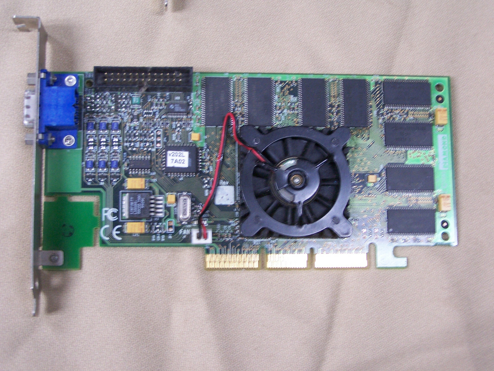 Diamond Viper V770U ATX 2x16 28230360-002 video graphics card vga