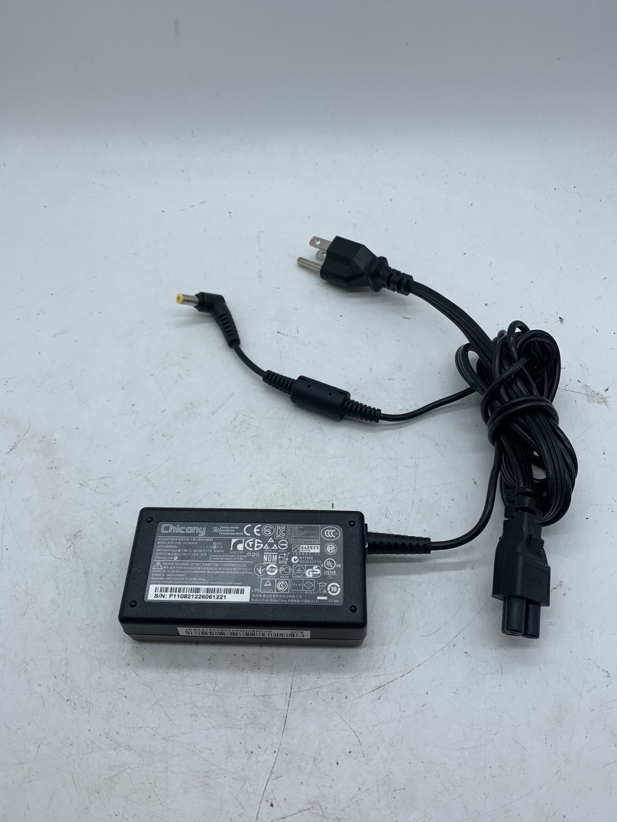 Chicony Model A11-065N1A 19V 3.42A 65W Laptop AC Adapter ~ 