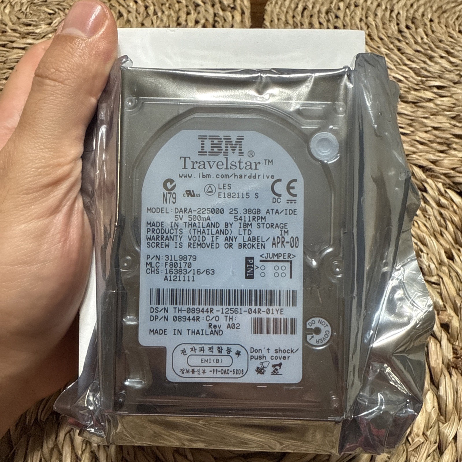 IBM Travelstar DARA-225000 25GB 2.5" IDE HDD 5400RPM NOS Sealed Vintage