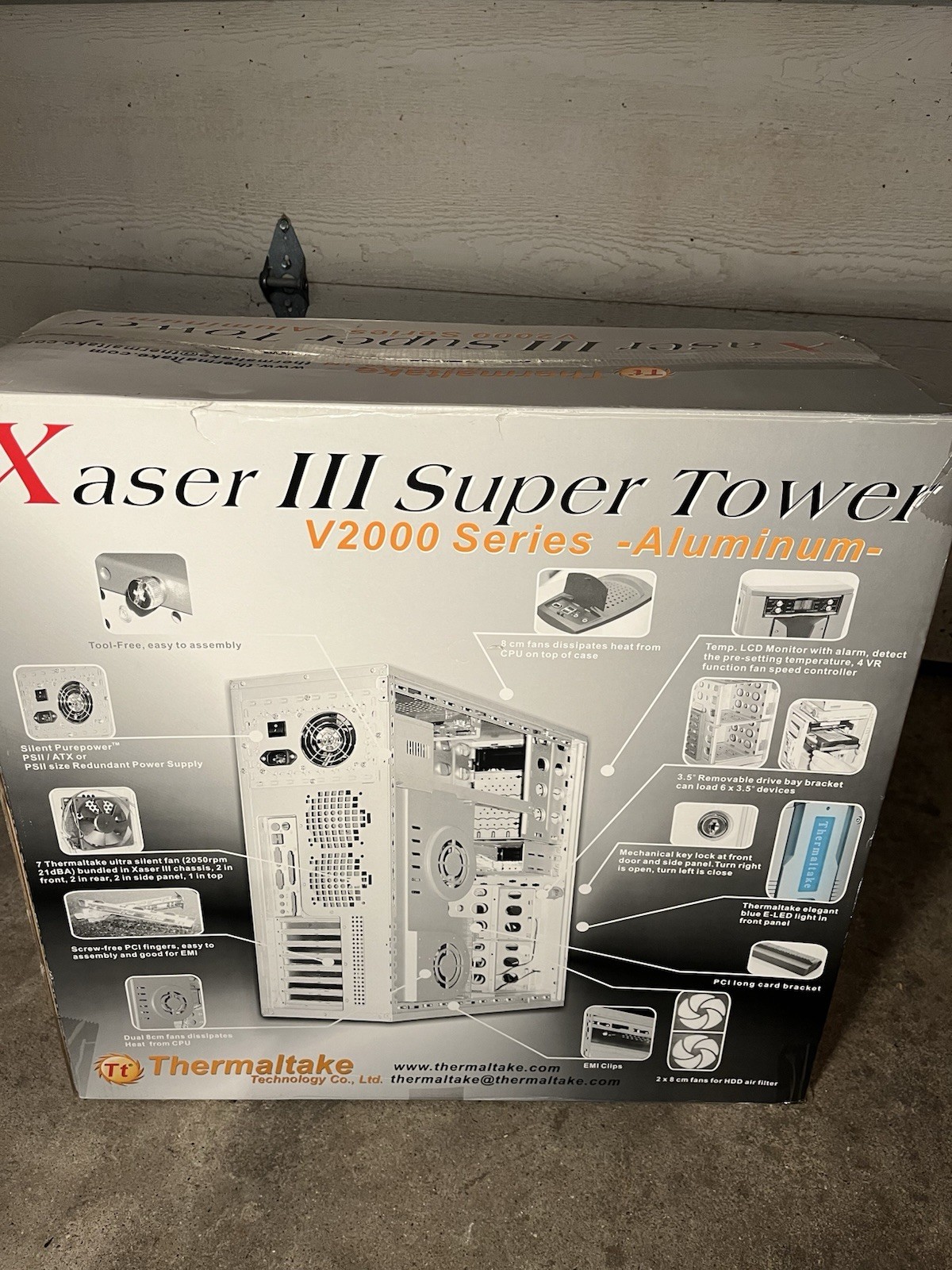 Thermaltake Xaser III V1000D Blue ATX Mid Tower Gaming Computer PC Case acrylic