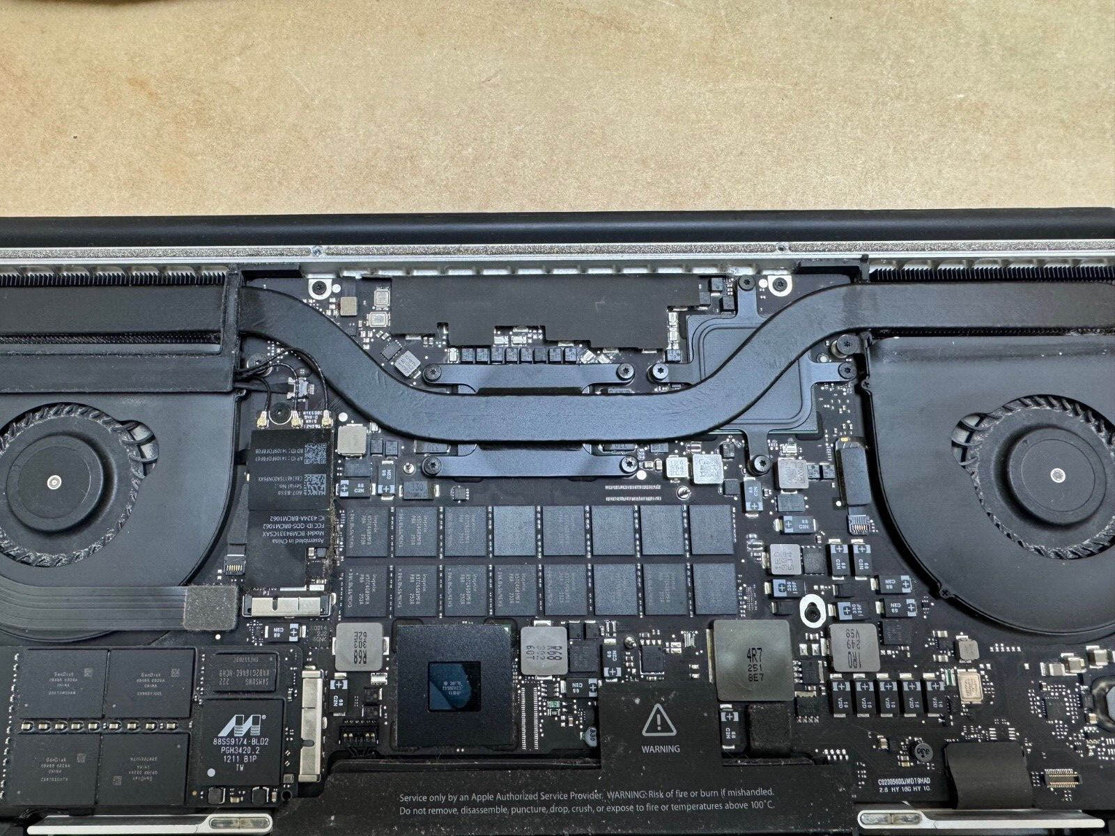2012 Apple MacBook Pro Retina 15" A1398 OEM Logic Board 2.3 GHz i7 16GB