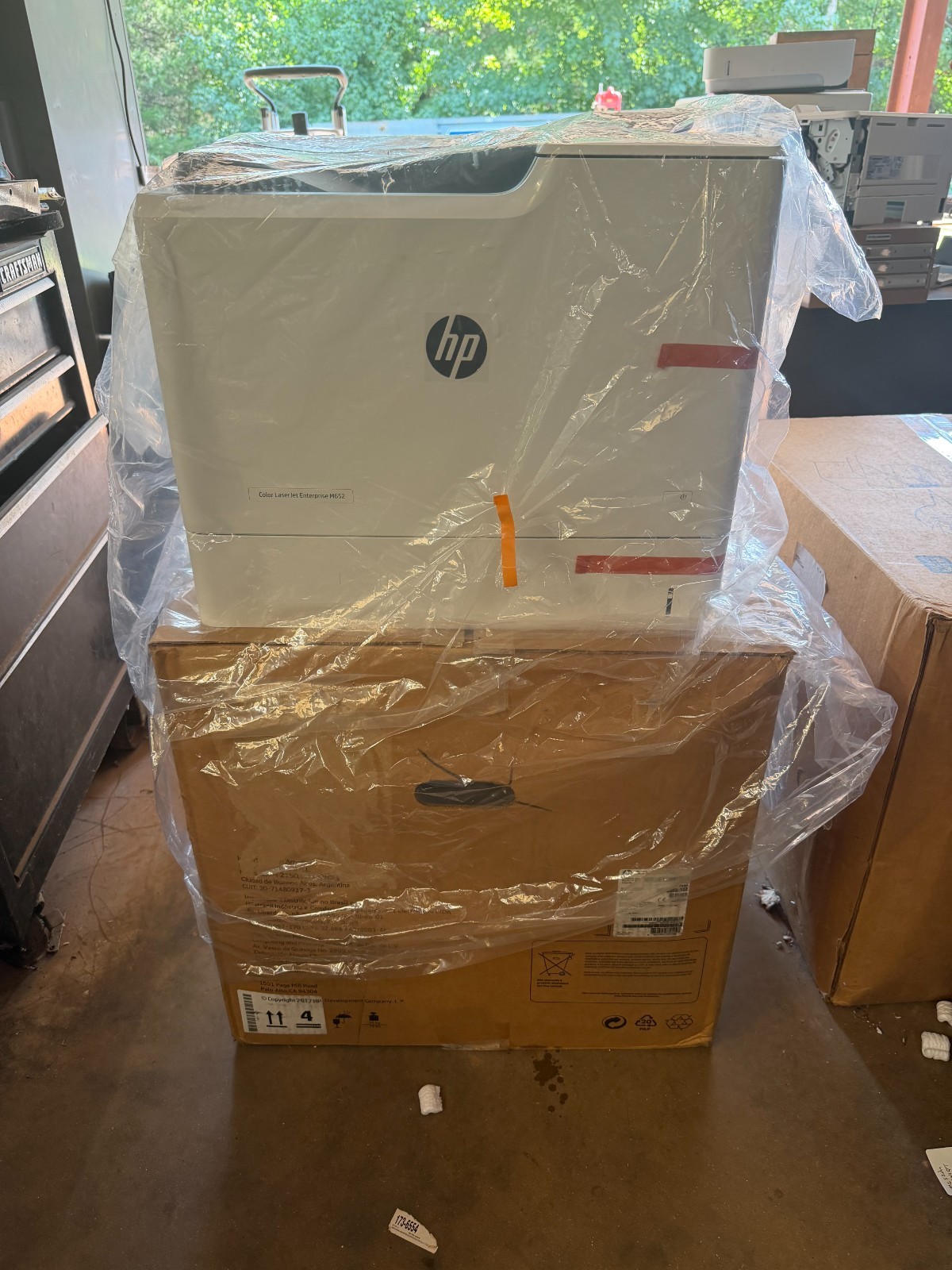 HP Color Laserjet M652dn  Printer J7Z99A *NEW* in original box