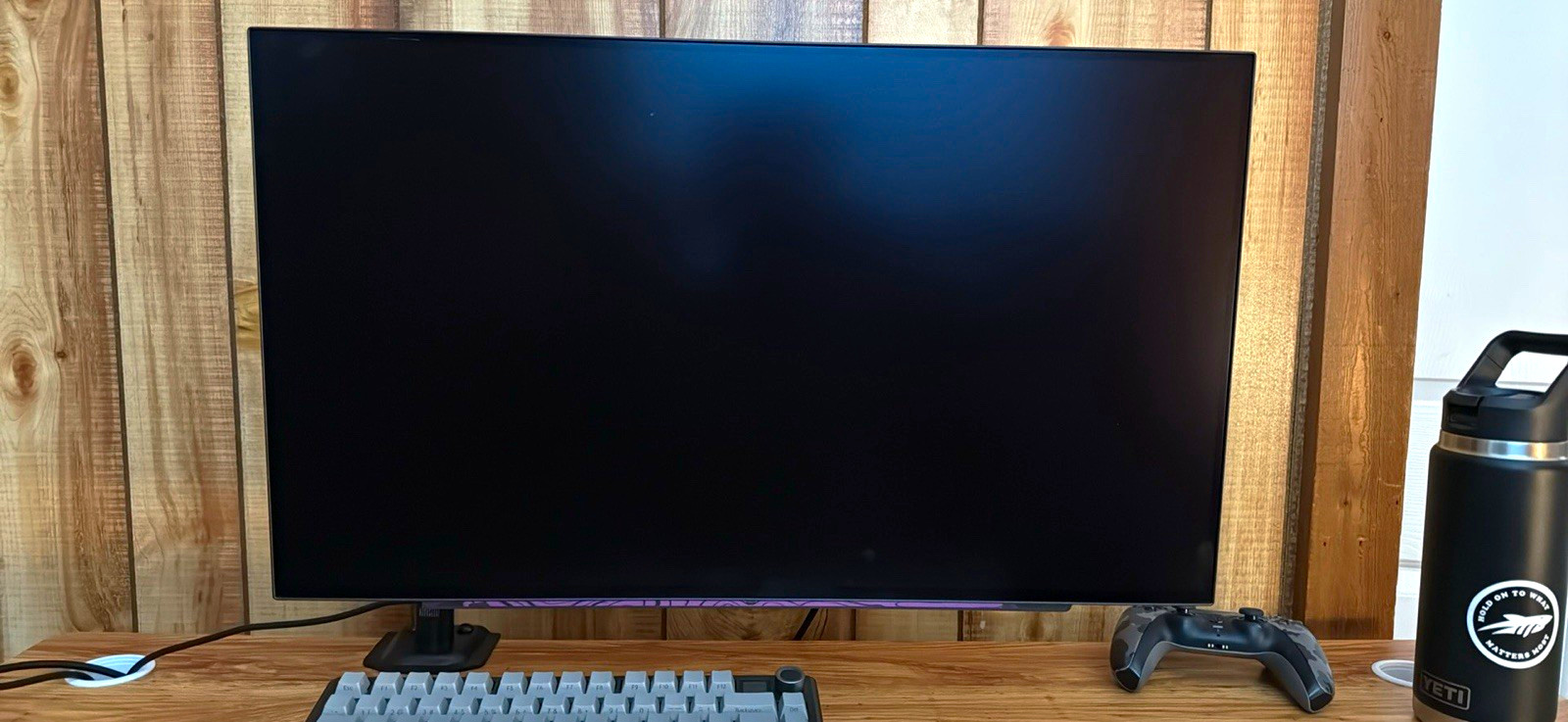 LG OLED UltraGear+ 27"  QHD 2560x1440 240Hz 1ms LCD G-SYNC VRR HDMI/DP