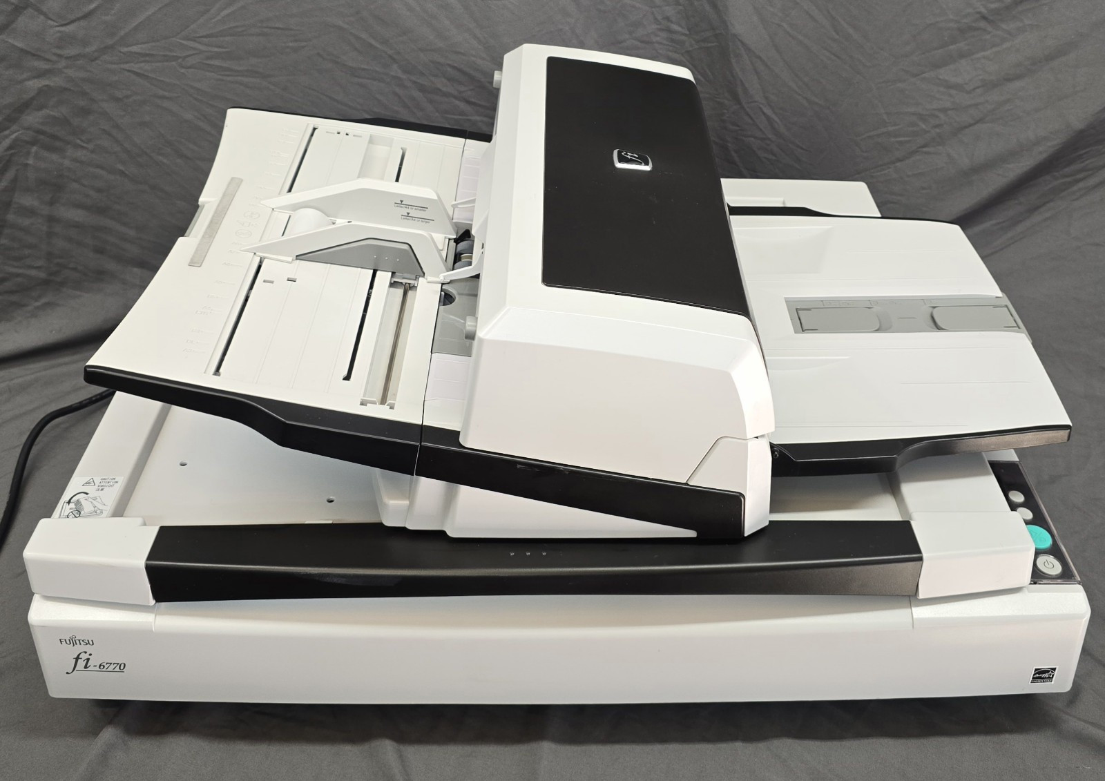 Fujitsu fi 6770 (PA03740-B005) Duplex 600x600 DPI Production-class scanner No PS