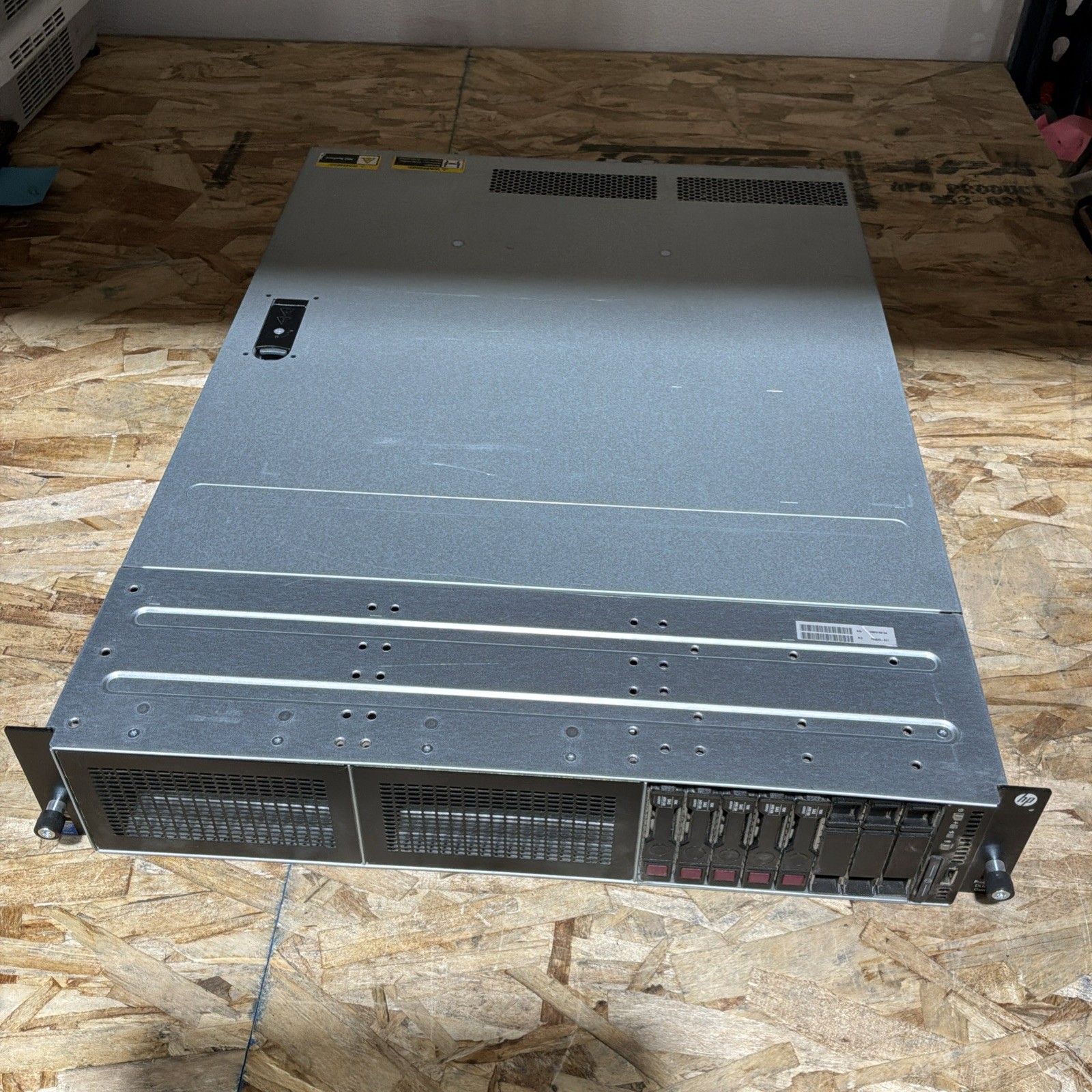 HP ProLiant DL180 G9 2xE5-2620 v3 2.4GHz/ 48GB/ 5x 600GB HD No OS C315