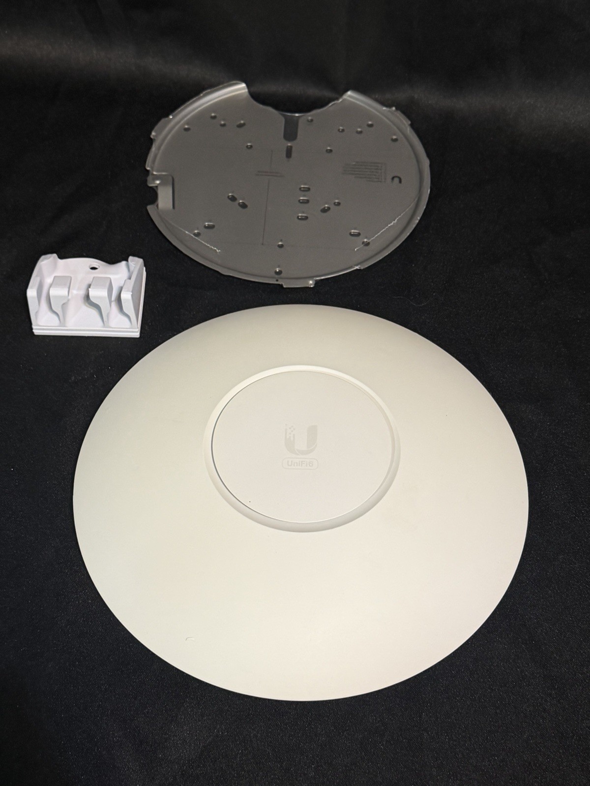 Ubiquiti UniFi 6 Long Range Wi-Fi Access Point - UR-LR - White