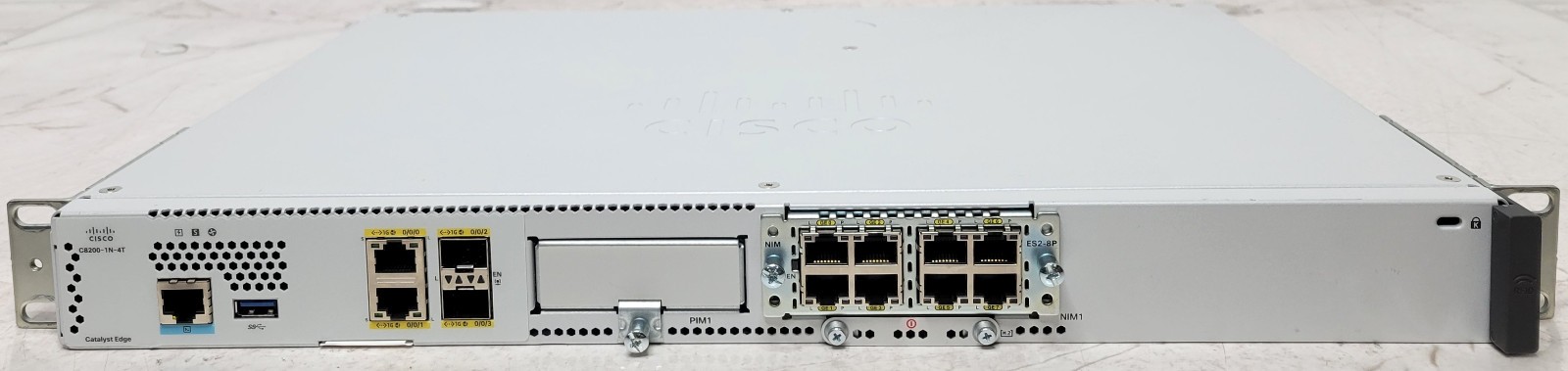 Cisco Catalyst 8200 Edge Series Router 1x  NIM-ES2-8-P | C8200-1N-4T