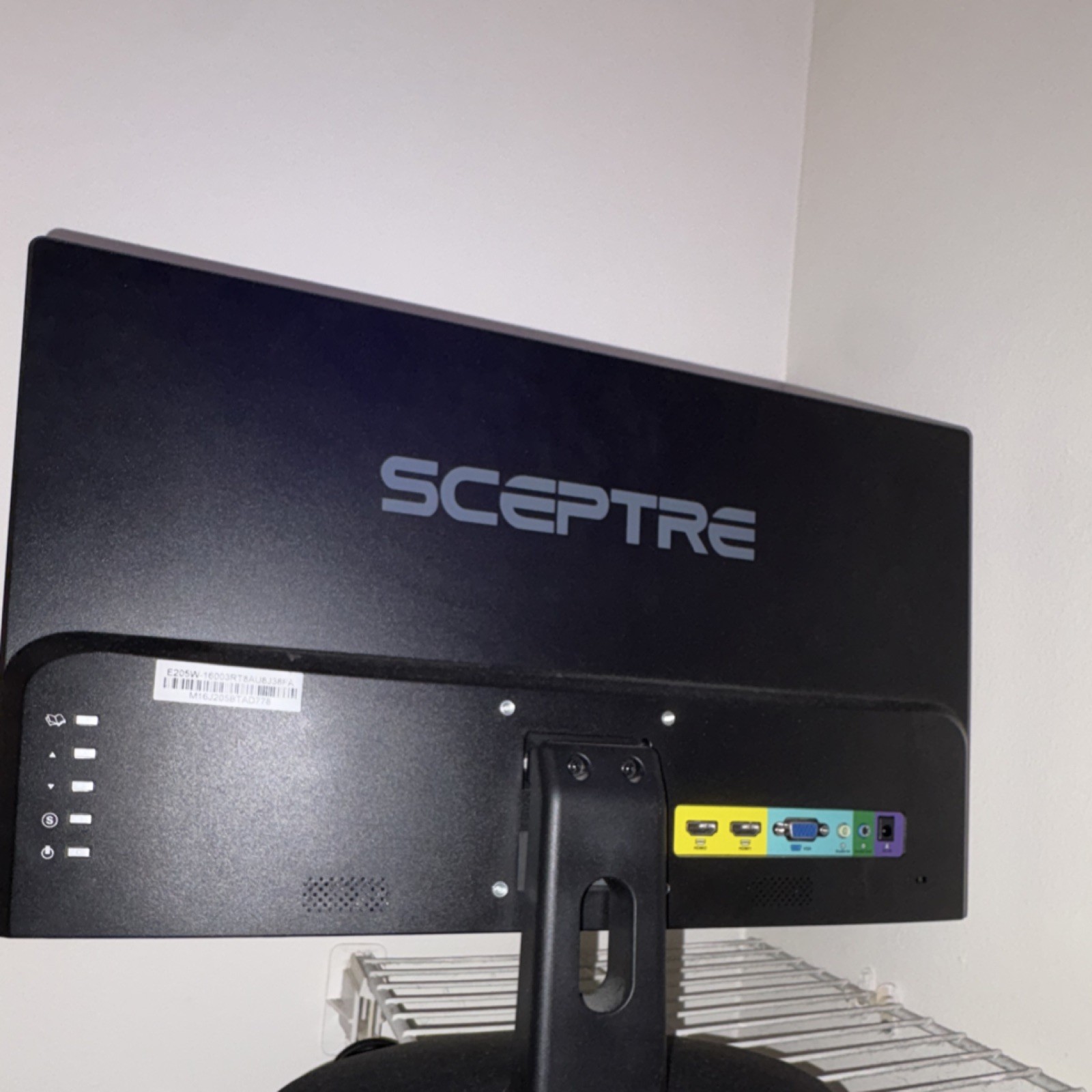 Sceptre E205W-16003RTAL 20in LED 1600x900 75Hz 5ms Speakers HDMI VGA