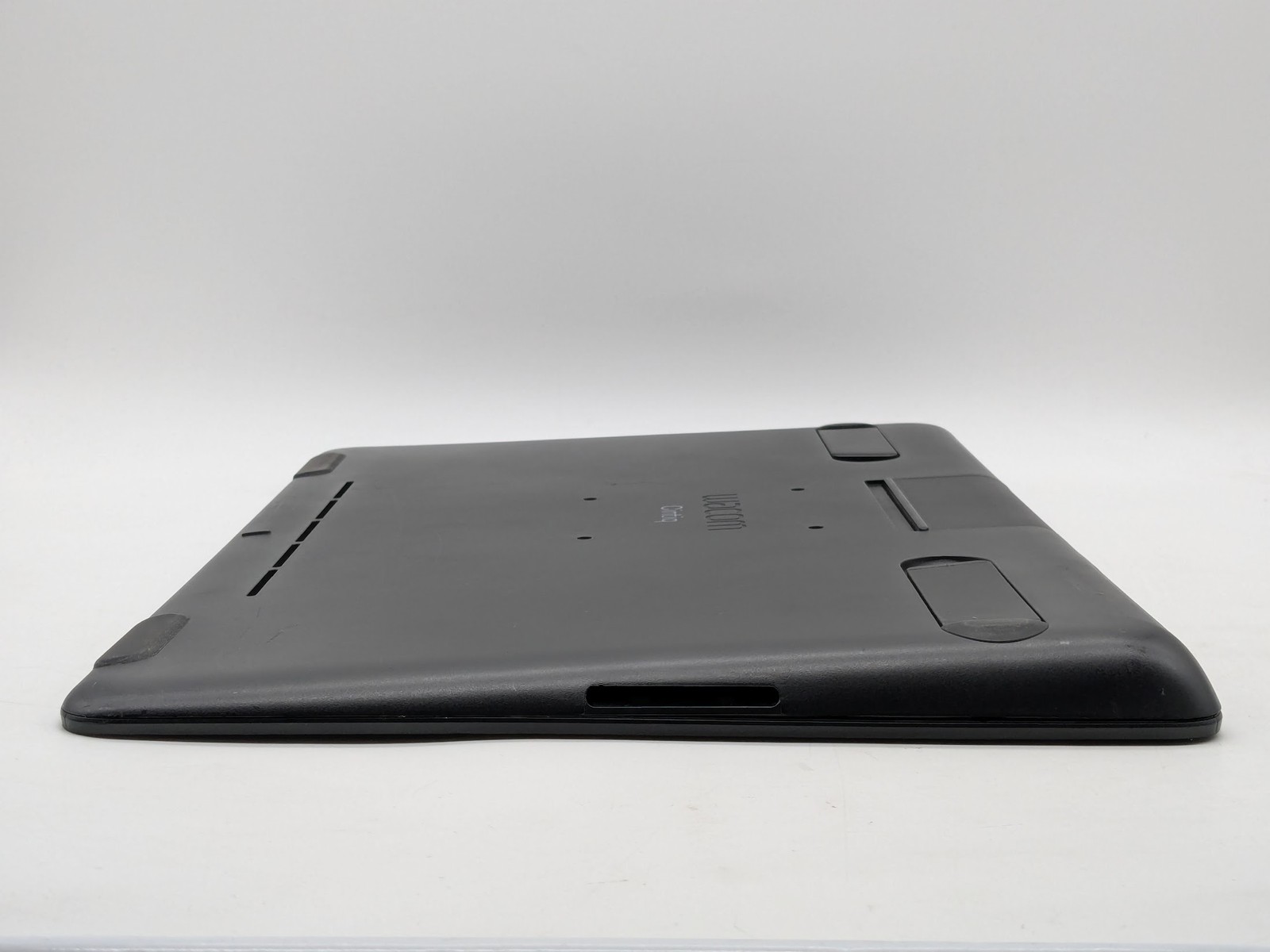 Wacom Cintiq 16 DTK-1660 15.6" FHD Creative Pen Display Drawing Tablet No Pen
