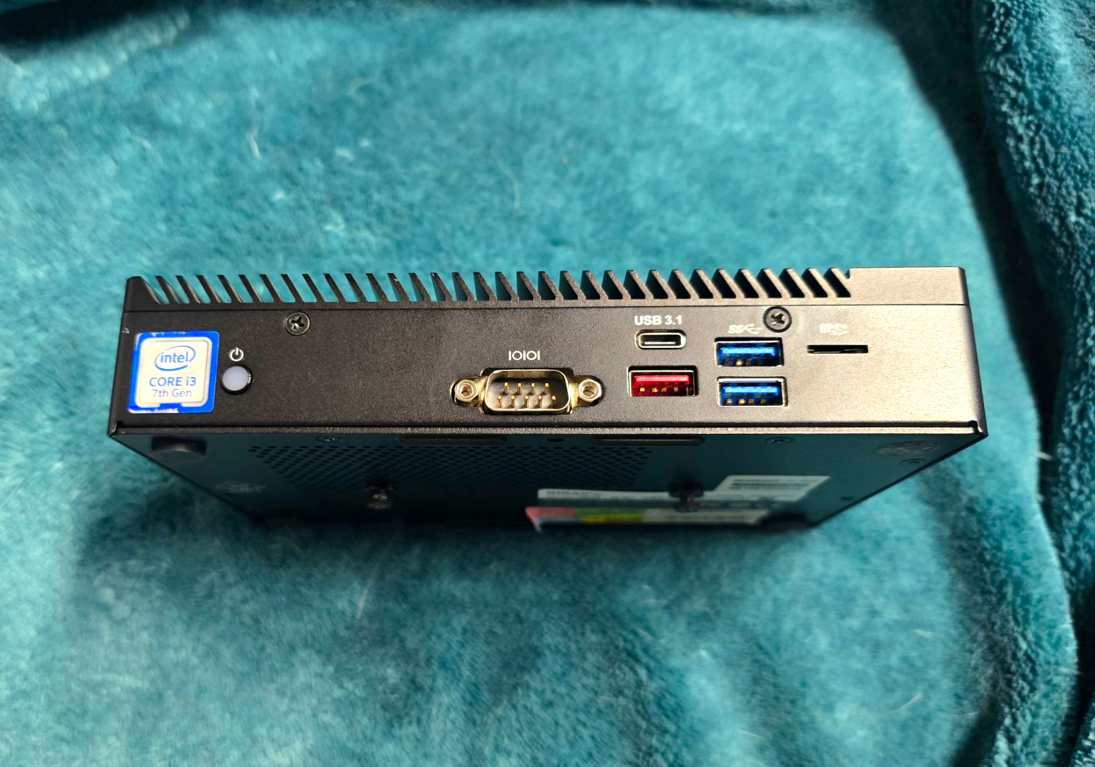 GIGAIPC QBiX-Plus KBLAT700-A1 Mini PC i3 7th Gen WiFi BT NO RAM/SSD