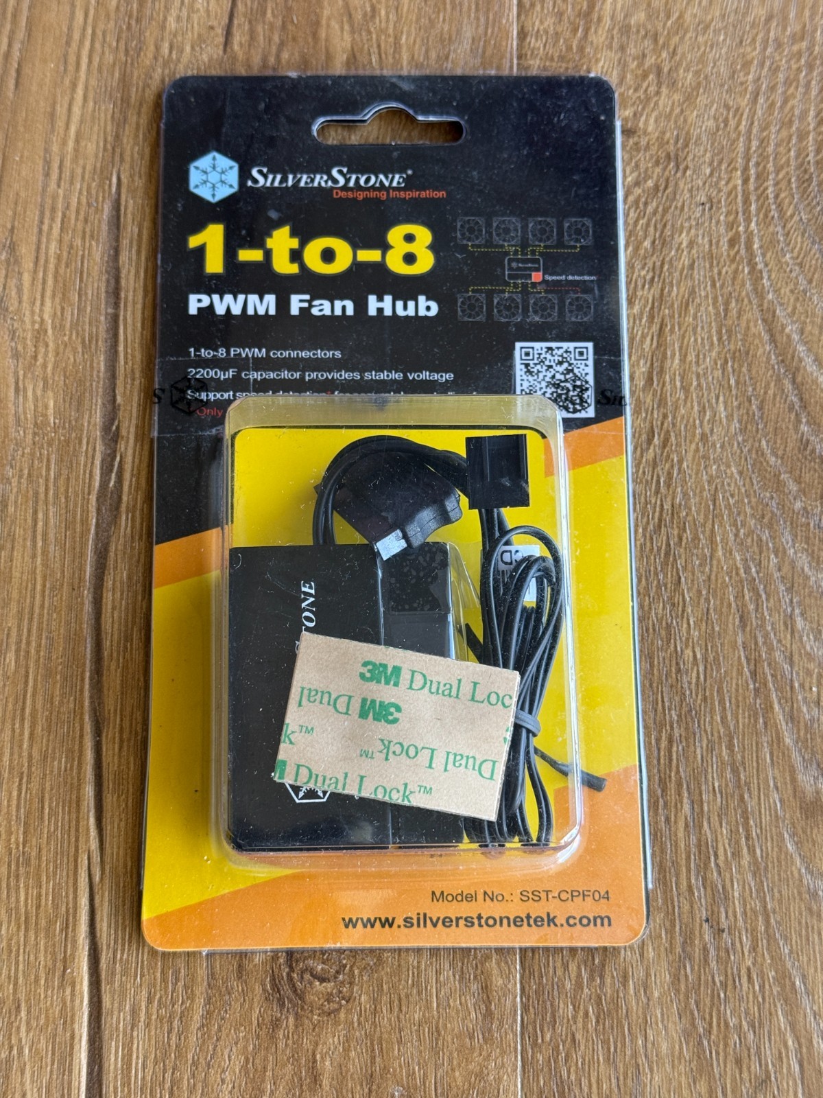 SilverStone Technology SST-CPF04 1-to-8 PWM Fan Hub BRAND NEW