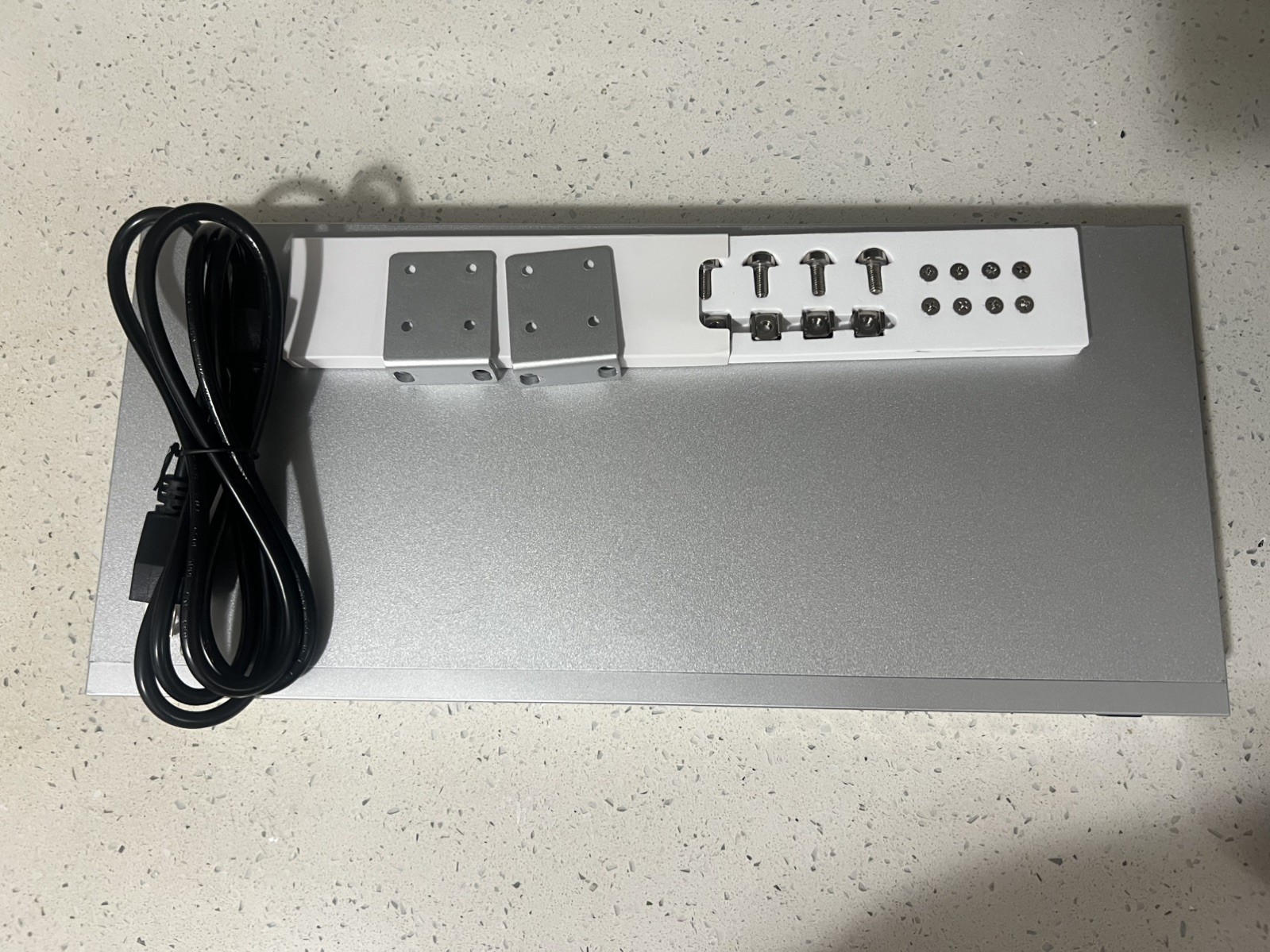 Ubiquiti UniFi USW-16-POE Gen2 16-Port Gigabit Ethernet PoE Switch