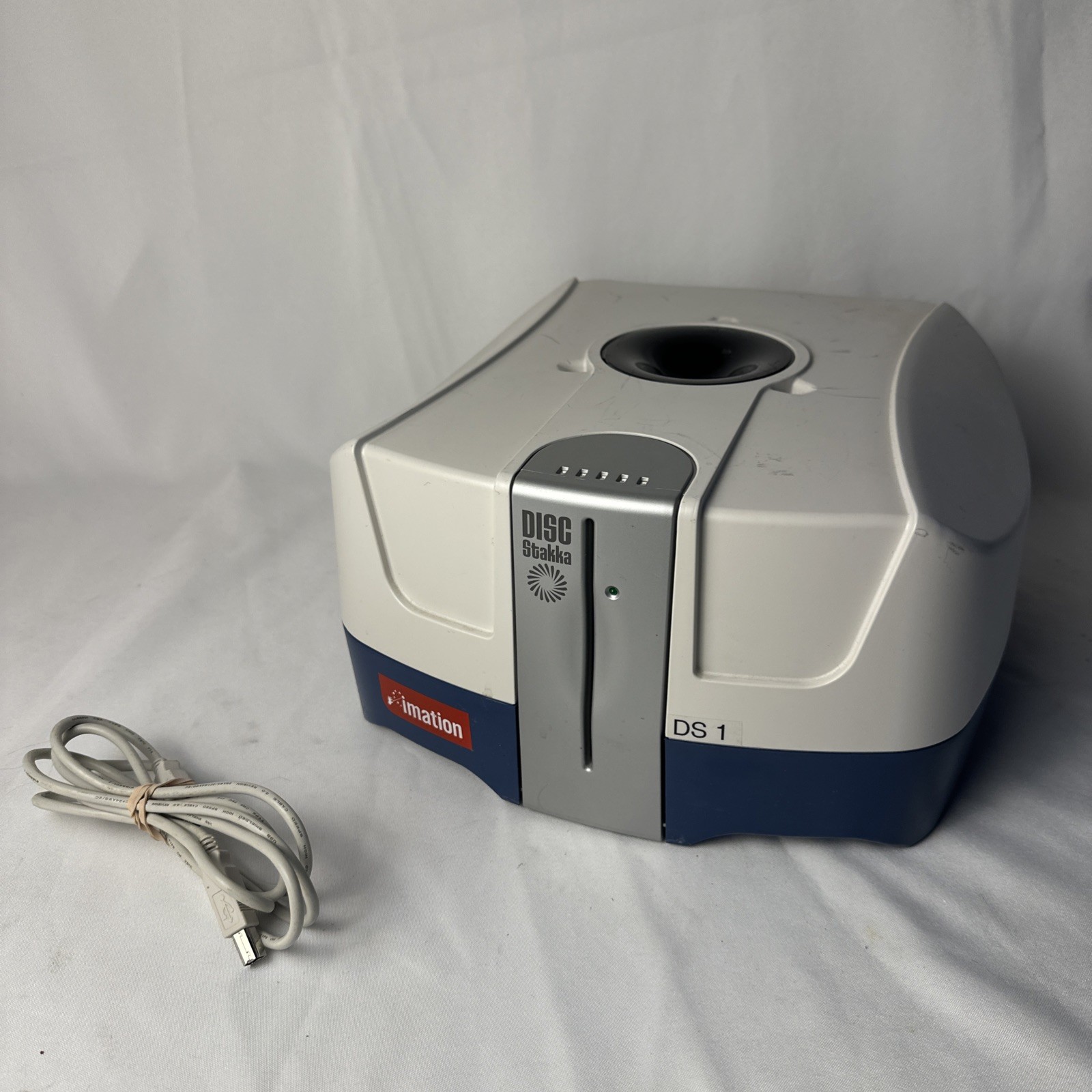 USED | Imation Disc Stakka C10AI CD/DVD Storage 100 Disc Automated Carousel