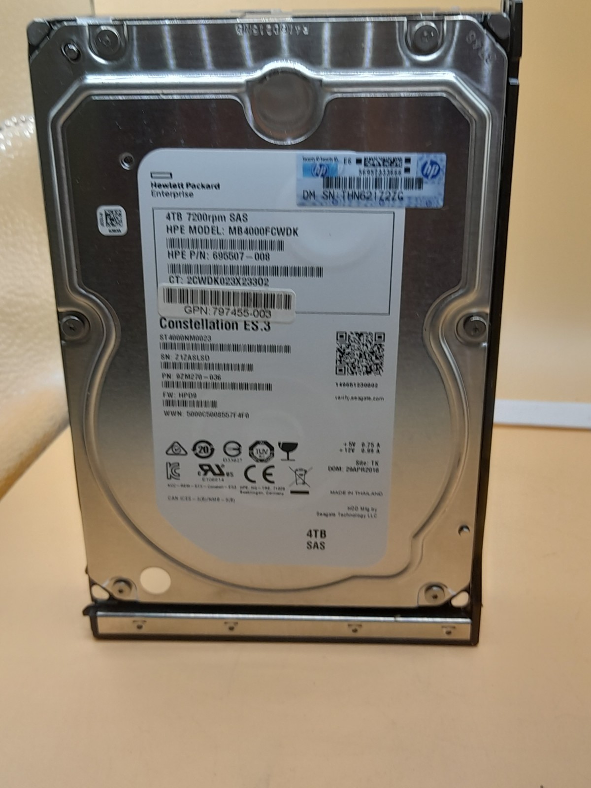  4TB 6G SAS 797267-B21 7.2K rpm LFF 3.5-inch Low Profile Midline Hard Drive