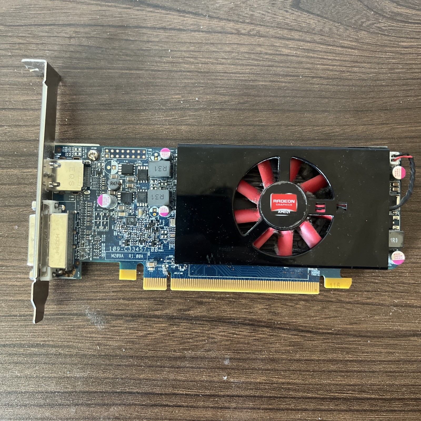 AMD Radeon HD 7570 1 GB DDR3 HDMI PCI Express 2.1 x16 Video Card