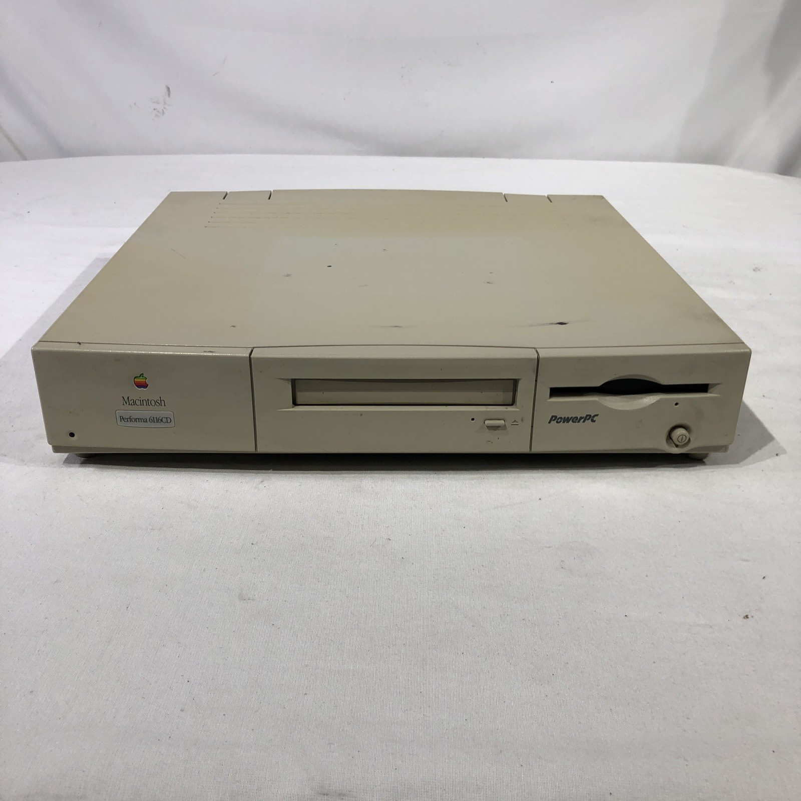 Apple Power Macintosh 6100/60AV M1596 Vintage