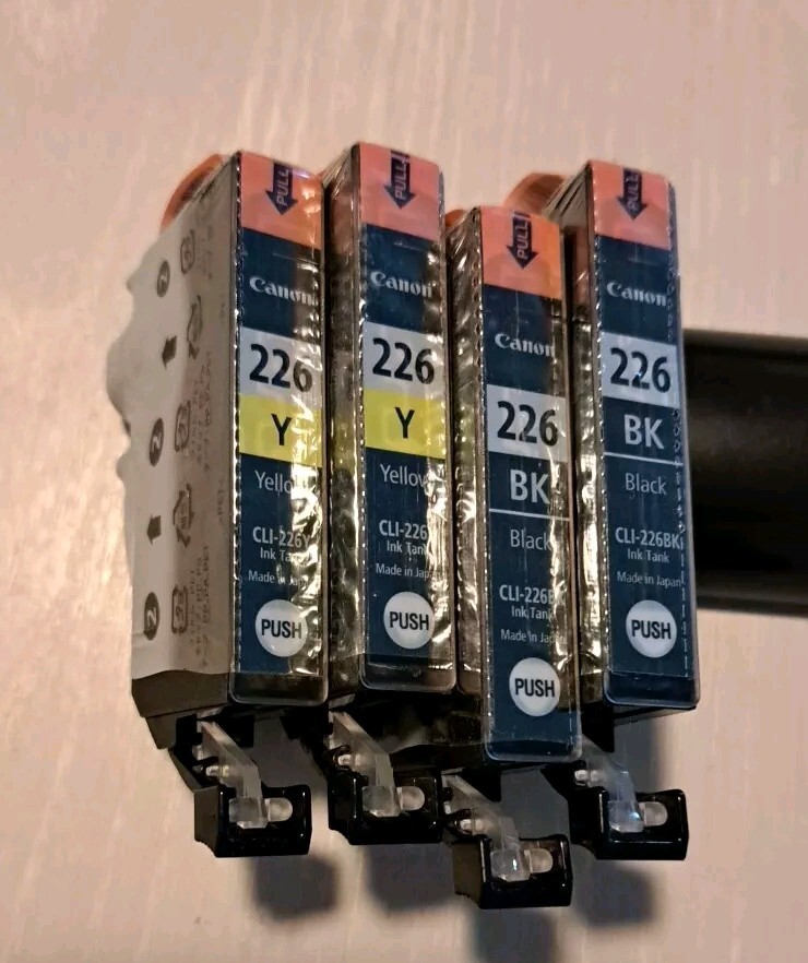 NEW 4 GENUINE CANON ( PGI-225PGBK - (2) CLI-226 Black (2) Yellow Ink Cartridges