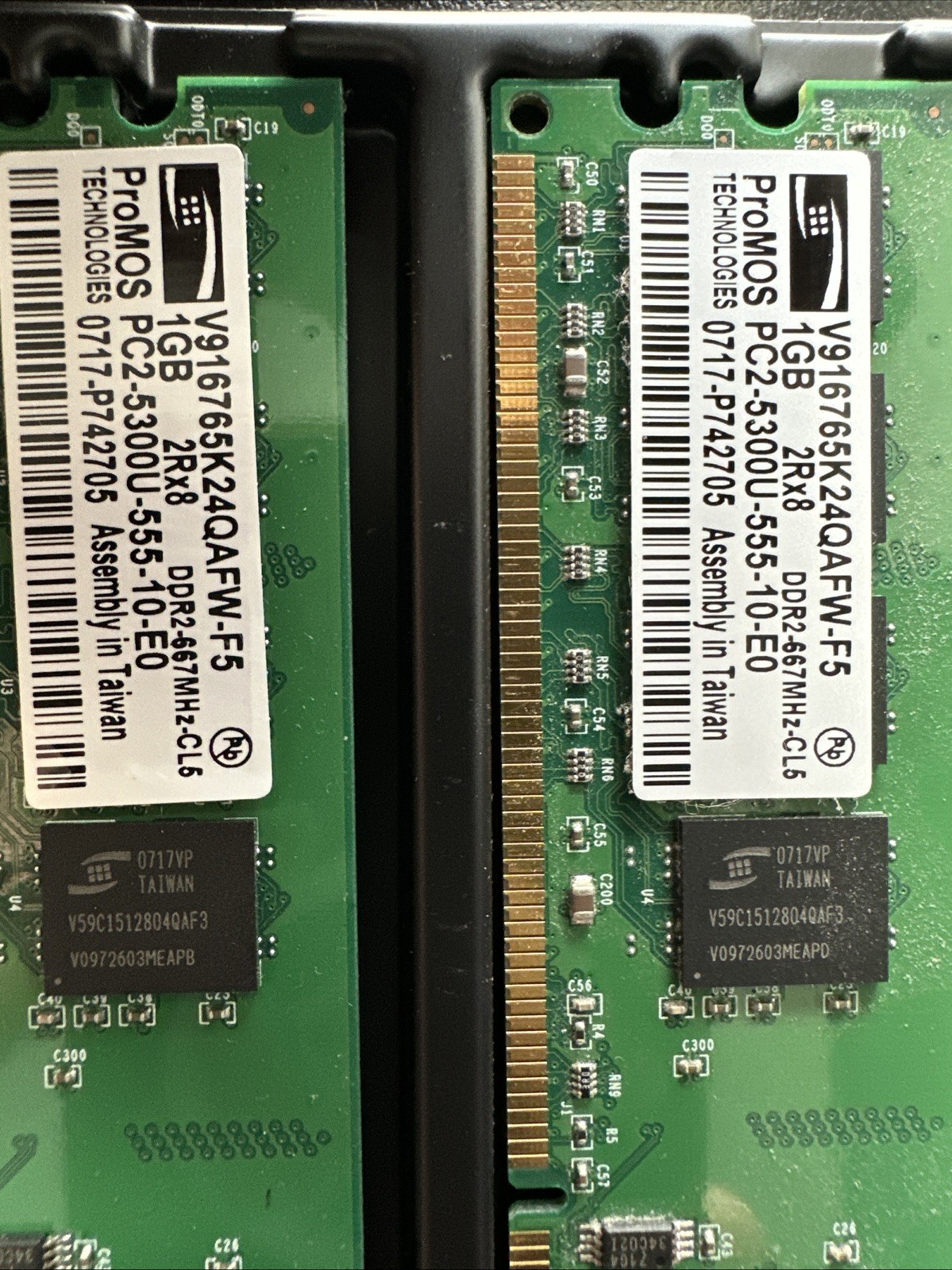 2 X 1 GB DDR2-667Mhz-CL5
