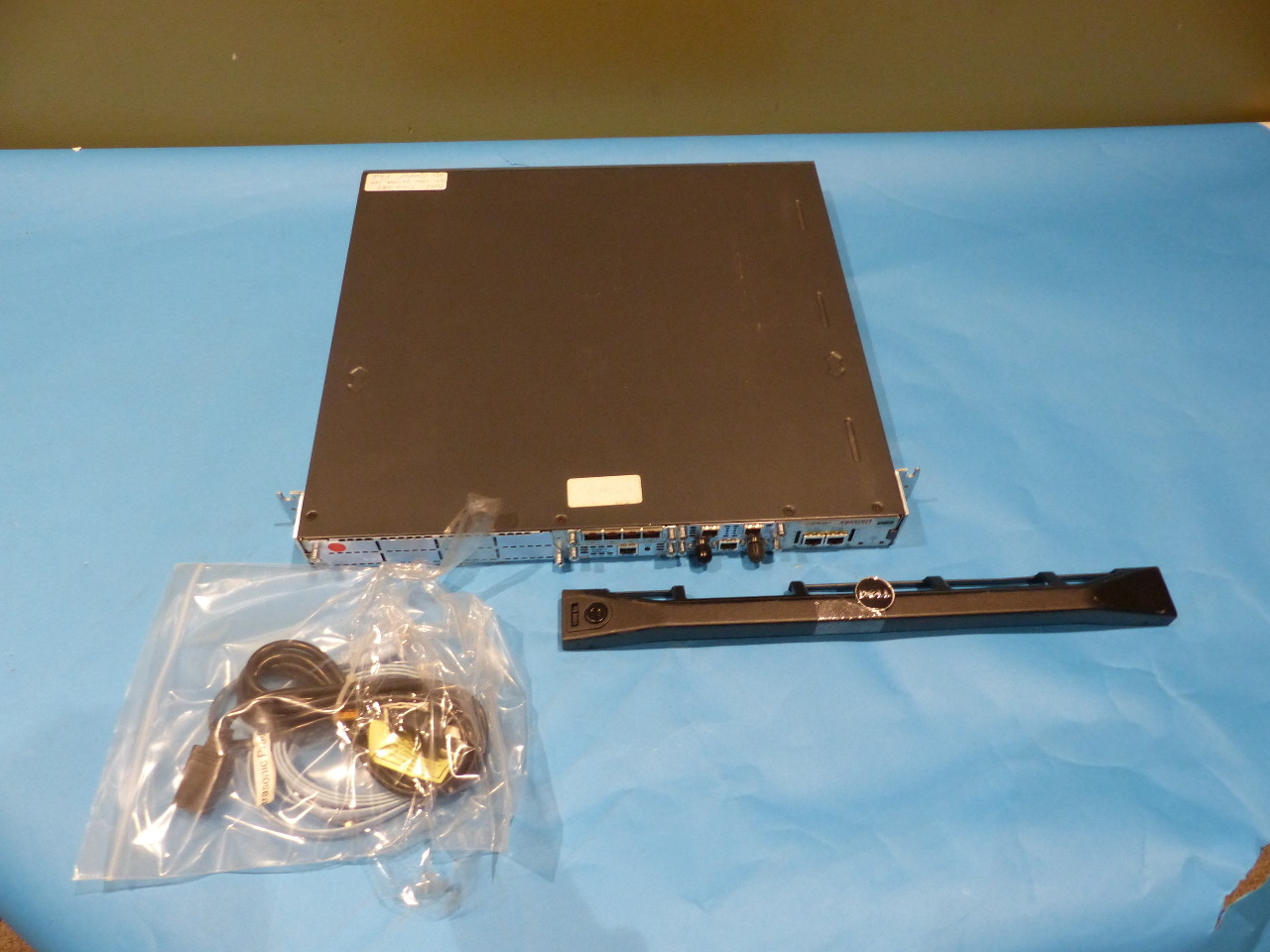 CISCO CISCO2811 V05 ROUTER W/WIC-1AM-V2 HWIC-4ESW WIC-1DSU-T1 V2 HWIC-3G-CDMA