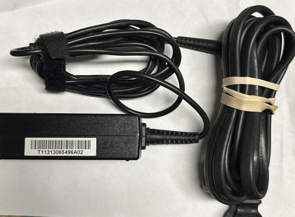 Genuine TOSHIBA PA3922U-1ARA 30W  Adapter Charger For Toshiba 10" Tablet W Cord
