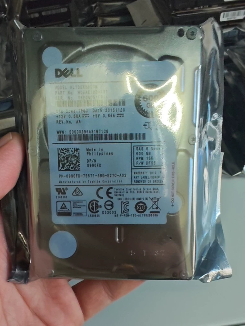 0990FD AL13SXB600N DELL 600GB 15K RPM 6Gbps 2.5" SAS HDD Hard Drive 990FD