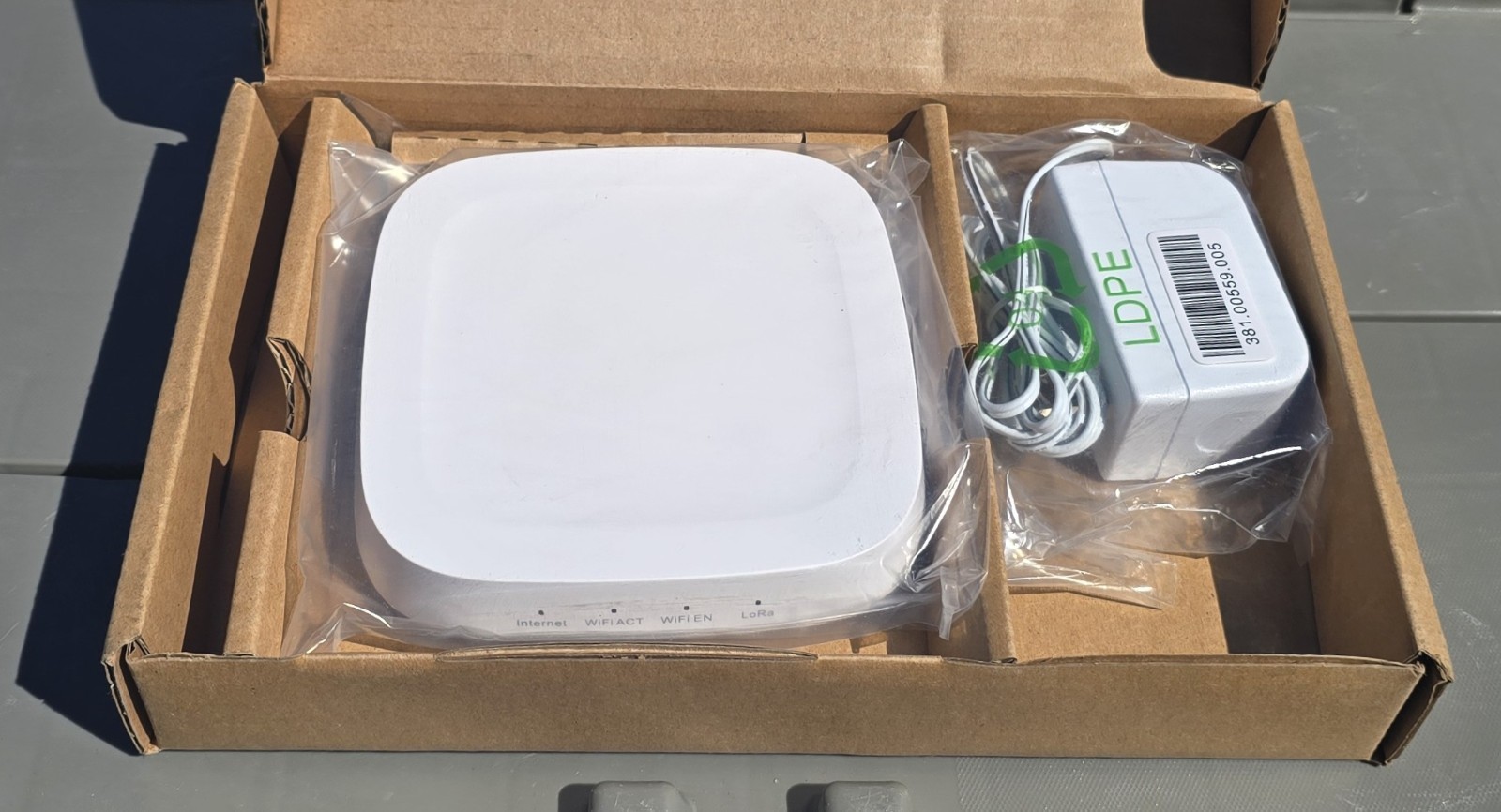 UfiSpace GPE810U LoRa Express Gateway US915 New in Box