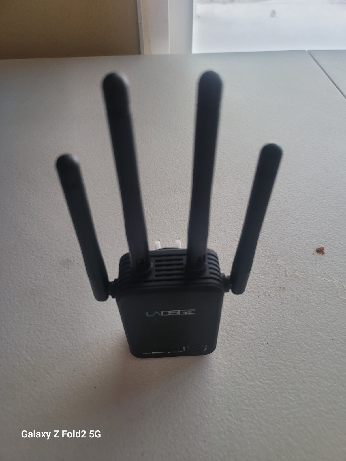 LAOSGE Super WiFi Extender Signal Booster, 1200Mbps WiFi Booster Wireless Intern