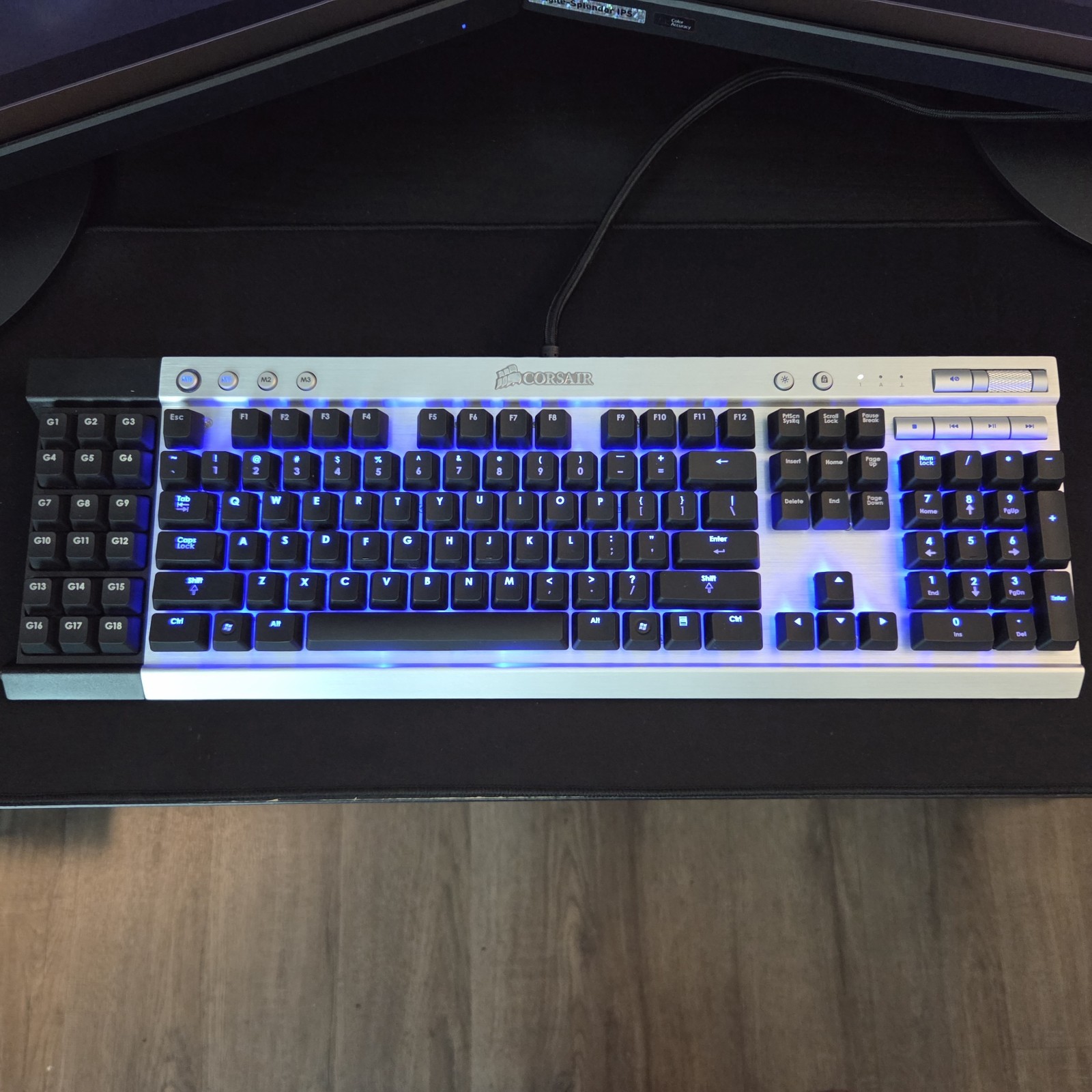 CORSAIR Vengeance K90 Keyboard W/ 18 Macro Keys ALL BLUE CH-9000003-NA *WORKING*
