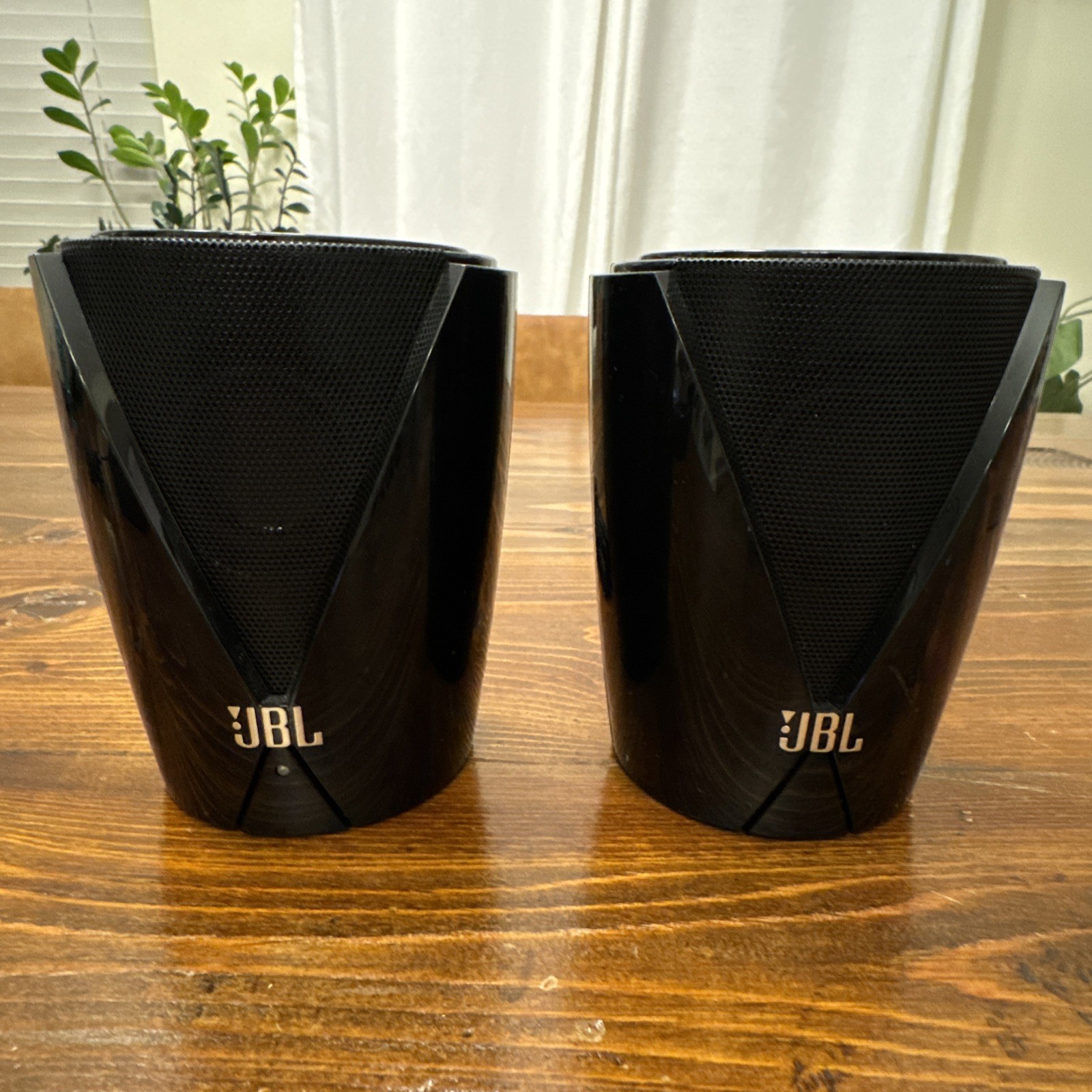 JBL  JEMBE 2.0 SPEAKERS SYSTEM ETSJ9026B2B0N W/AUX. 12V AC - FULLY FUNCTIONAL