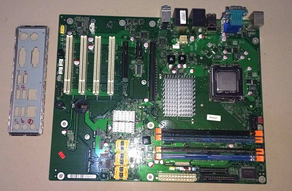 FUJITSU D2836-S11 GS 2/ 36369771 MOTHERBOARD USED