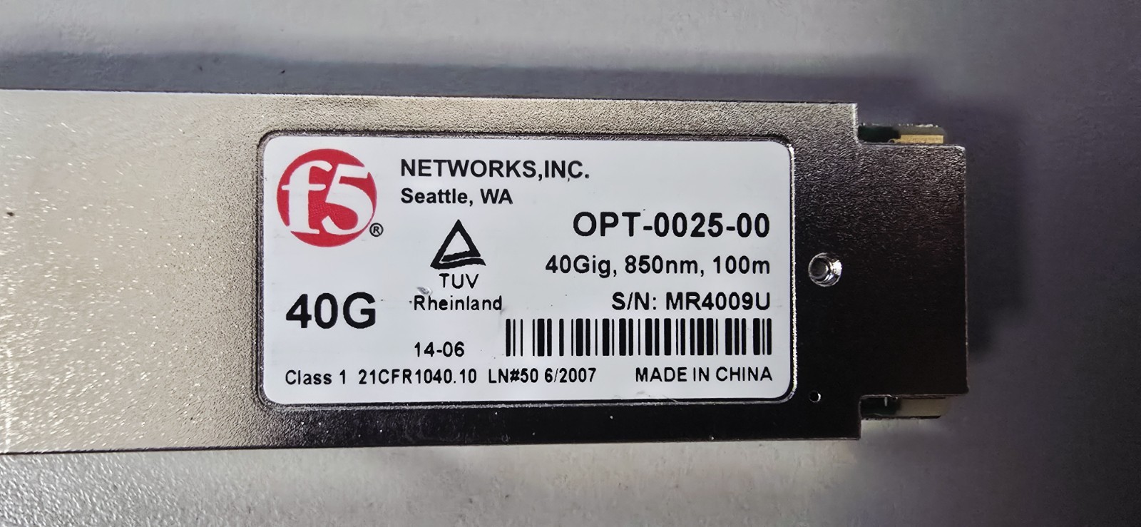 F5 Netowrks  OPT-0025-00  QSFP+SR  MPO MTP  QSFP  F5-UPG-QSFP+SR4