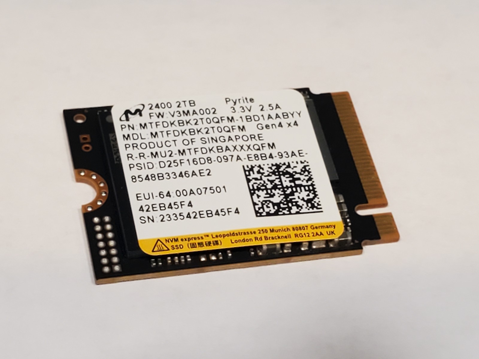 2TB Micron 2400 M.2 2230 NVMe PCIe SSD Gen 4.0x4 (MTFDKBK2T0QFM)