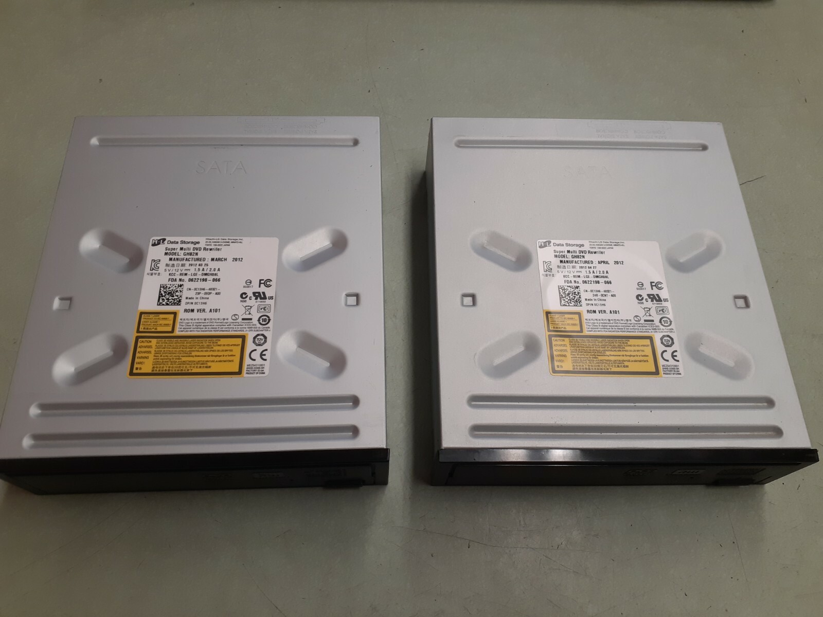 (2) Hitachi LG GH82N VER A101 0C13H6 C13H6 Super Multi DVD Writer Drive