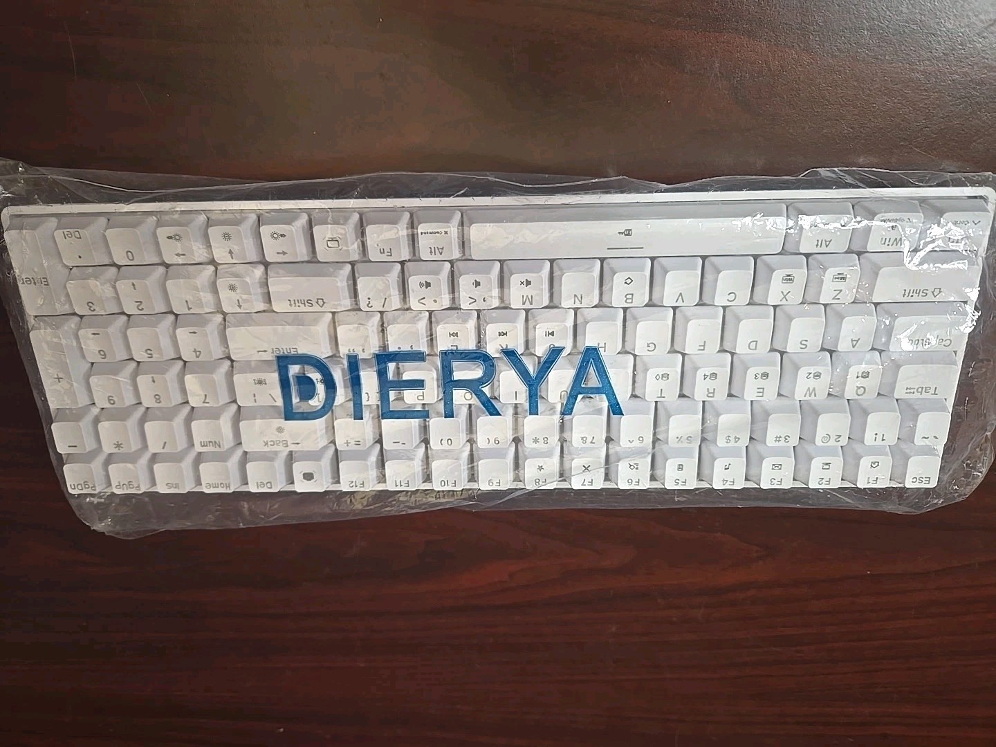 Dierya DK98SE Mechanical Keyboard - White - New 