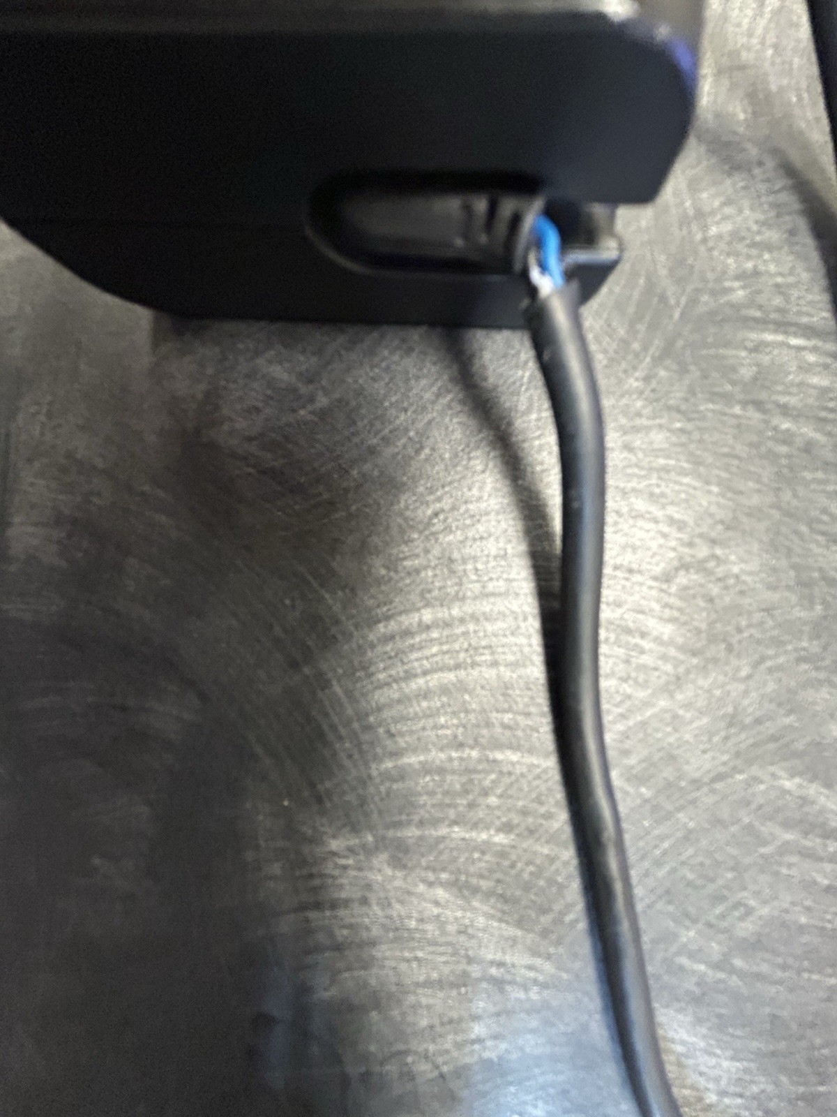 Lot of 100  As-is but working Dell 65 watts USB Type C Chargers