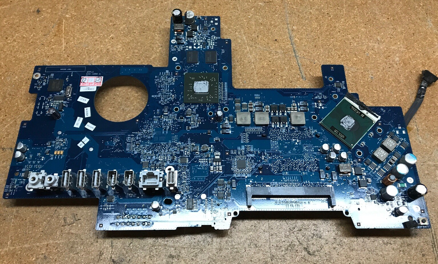 Apple iMac A1174 Logic Board Motherboard 820-1888-A T2500 Q23 Tested Working