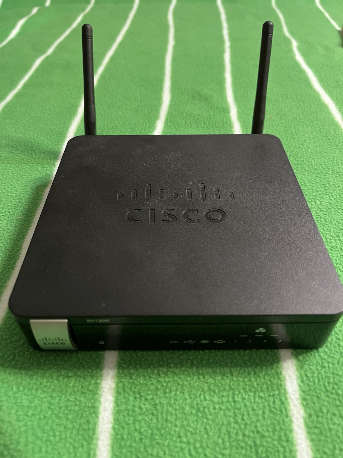 Cisco Wireless Multifunction VPN Router Model RV130W 