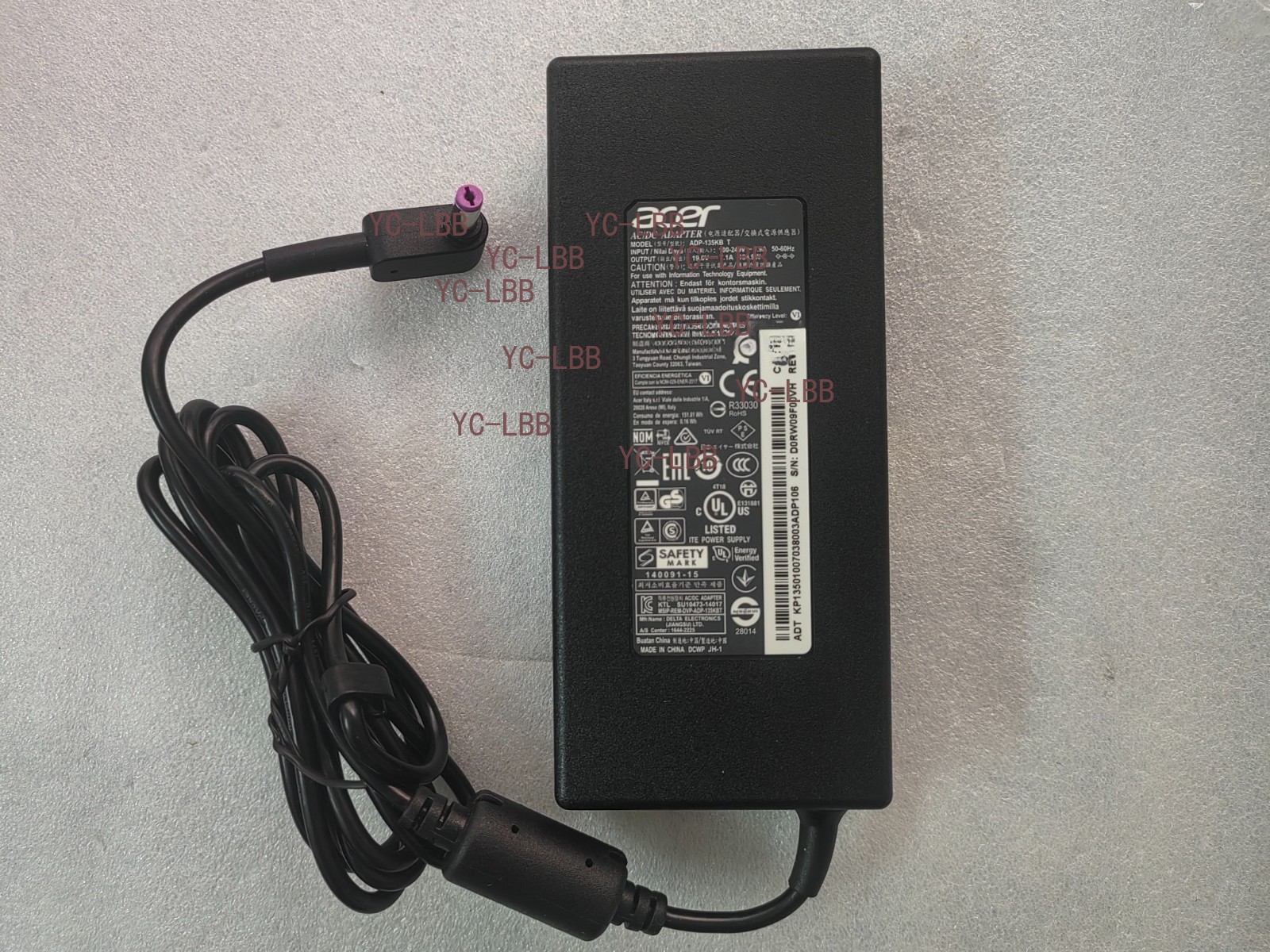 Original 19V 7.1A 135W ADP-135KB T For Acer Aspire VN7-592G VN7-792G AC Adapter