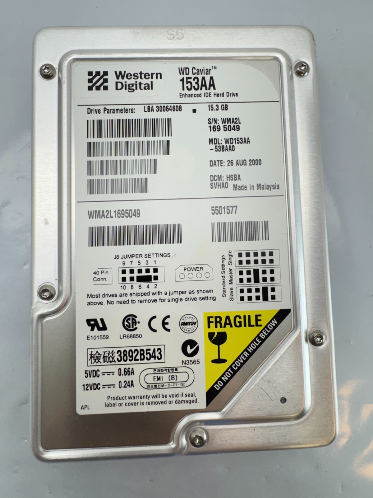 WD Caviar 153AA 15.3GB 3.5" IDE Hard Drive WD153AA-53BAA0 Vintage 2000 Retro PC