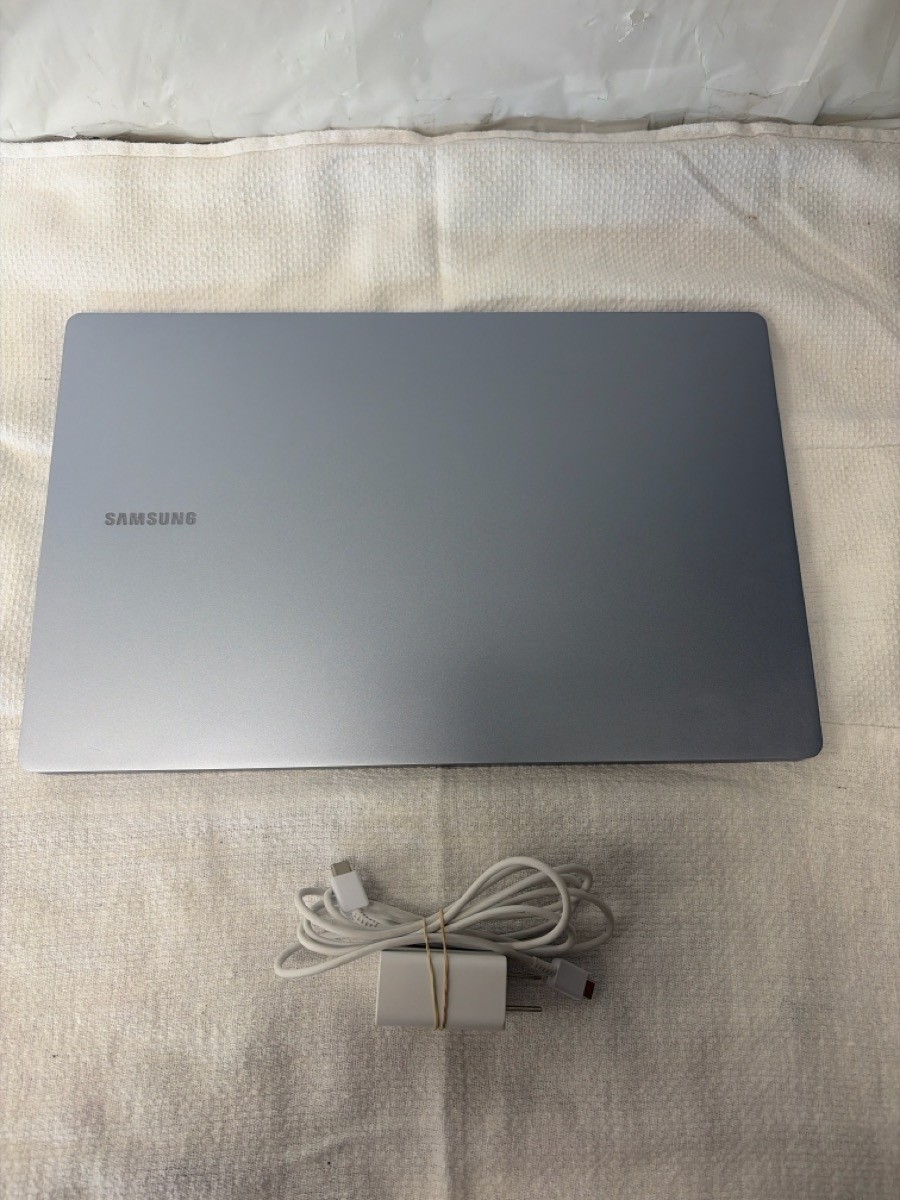 SAMSUNG GALAXY BOOK 4 EDGE PRE-OWNED (P23018272)