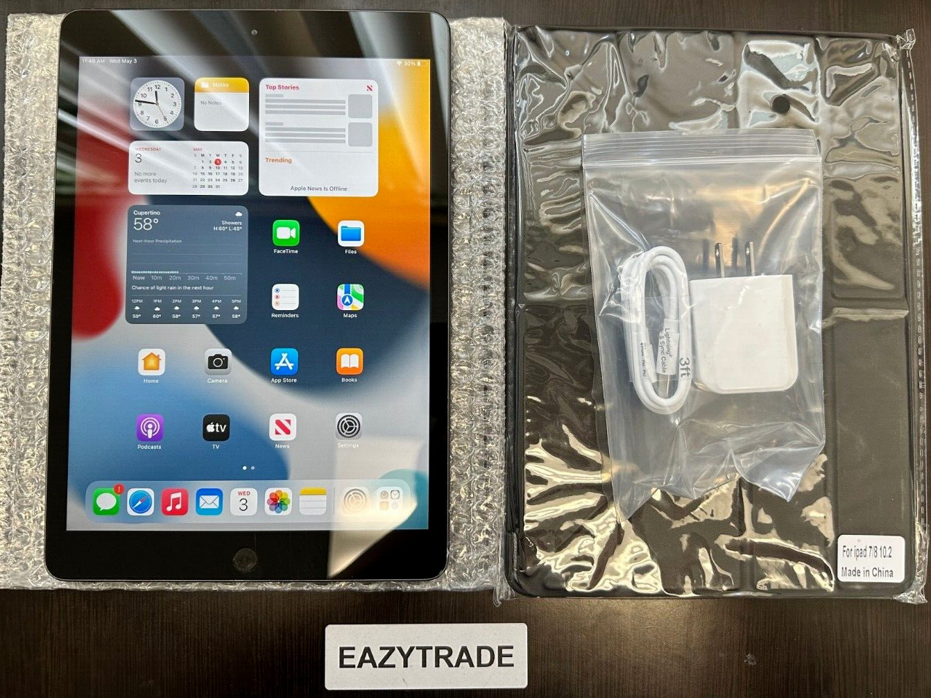 Apple iPad 7th Gen 128 GB 10.2 in - GRAY SILVER GOLD - Bundle Free