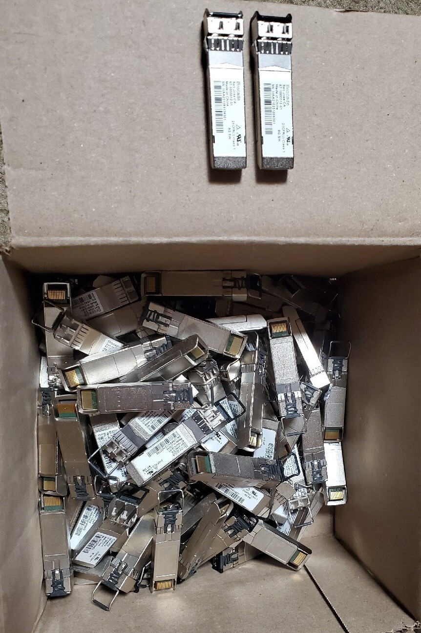 Lot of 120+ Pieces Brocade 57-1000012-01 8GB SW Transceivers 21cfr(j) Bulk Qty