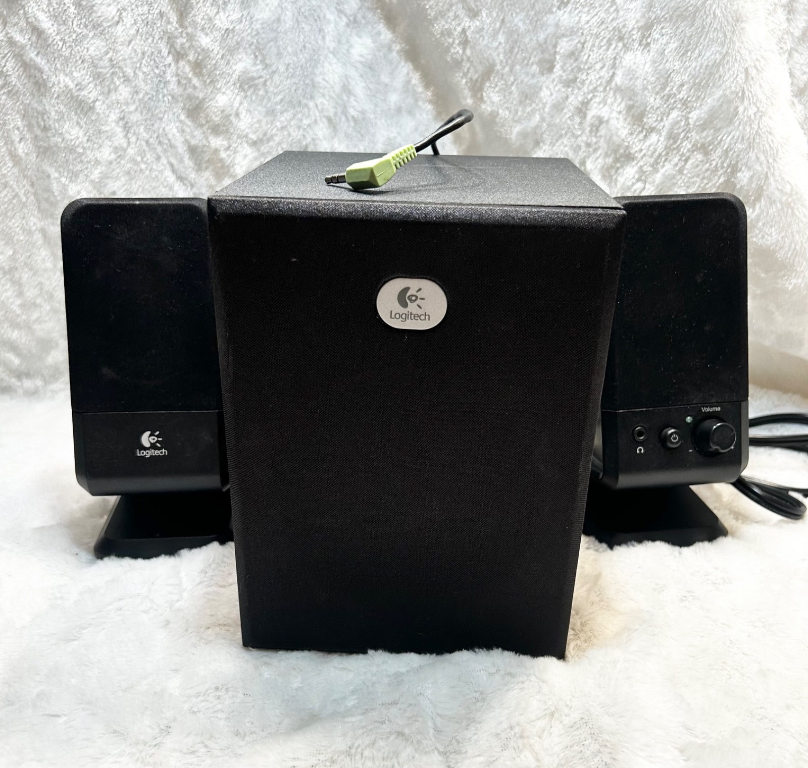 Logitech 3 PC R-20 Multimedia Speakers Computer Sound System for PC or TV TESTED