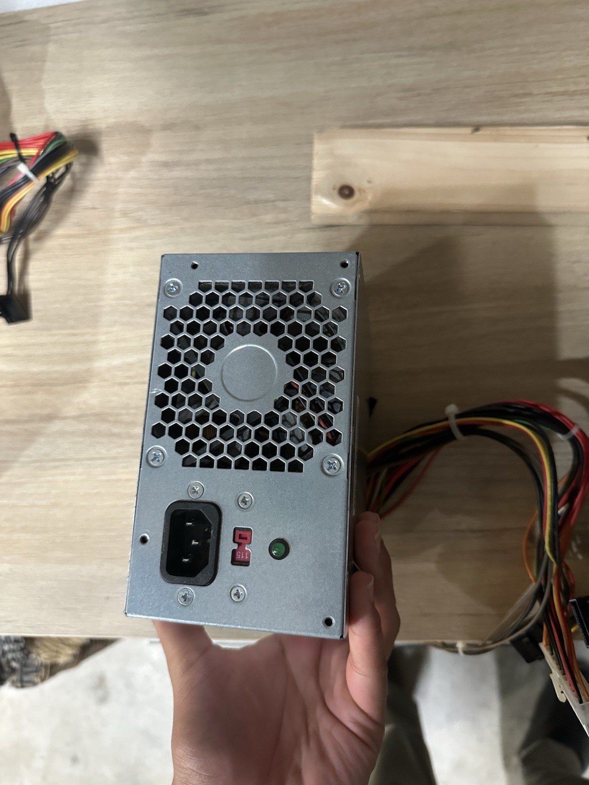 ⭐️⭐️⭐️⭐️⭐️ Desktop PC Power Supply HP D11-300N1A PN: 849648-002 300W