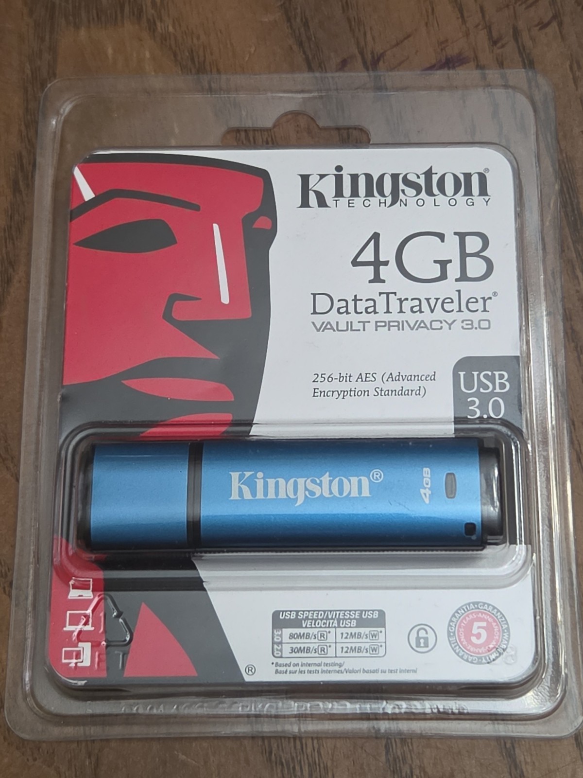 Kingston Technology 4GB Data Traveler, Vault Privacy Edition, 256-bit AES Blue